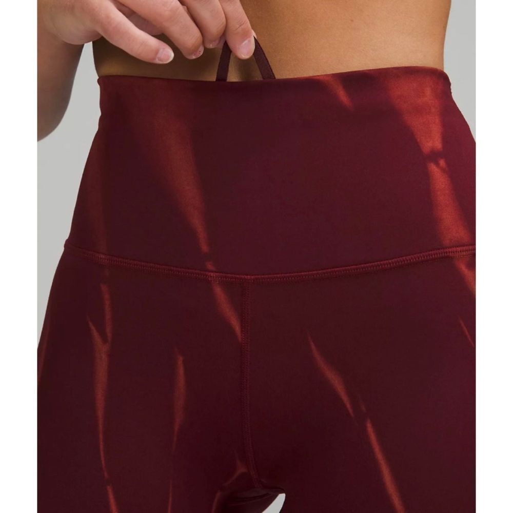 Lululemon Wunder Train HR short size 2 - Picture 4 of 6